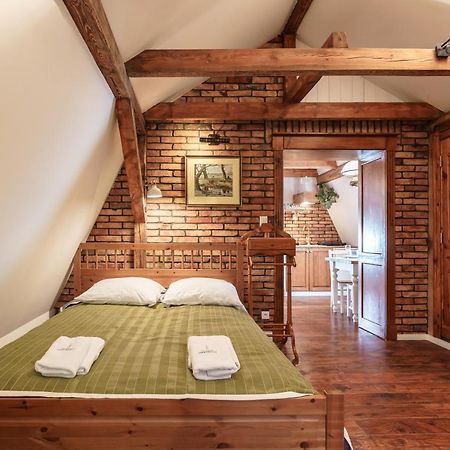 Old House Apartments بوزنان المظهر الخارجي الصورة