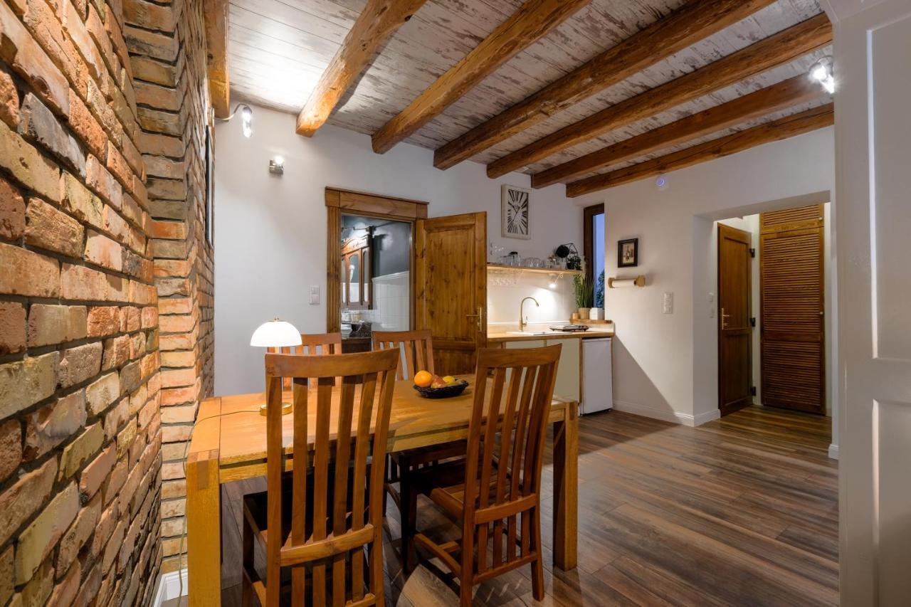 Old House Apartments بوزنان المظهر الخارجي الصورة